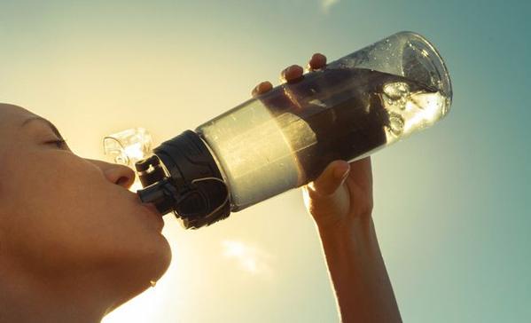 其實她很愛你：多喝水真的很重要！